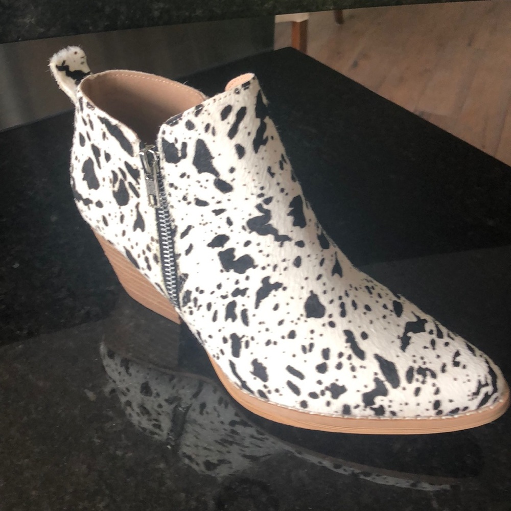 Never Worn Black and Ivory Booties!